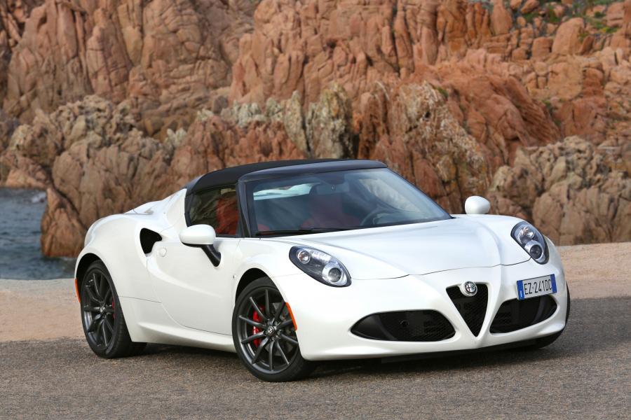  Alfa Romeo 4C Spider (960) 2015 года  (WW) (фото 40 из 59)